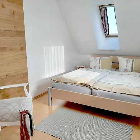 Atelier Grünfink Apartment Clausnitz