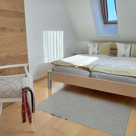 Atelier Grünfink Apartment Clausnitz